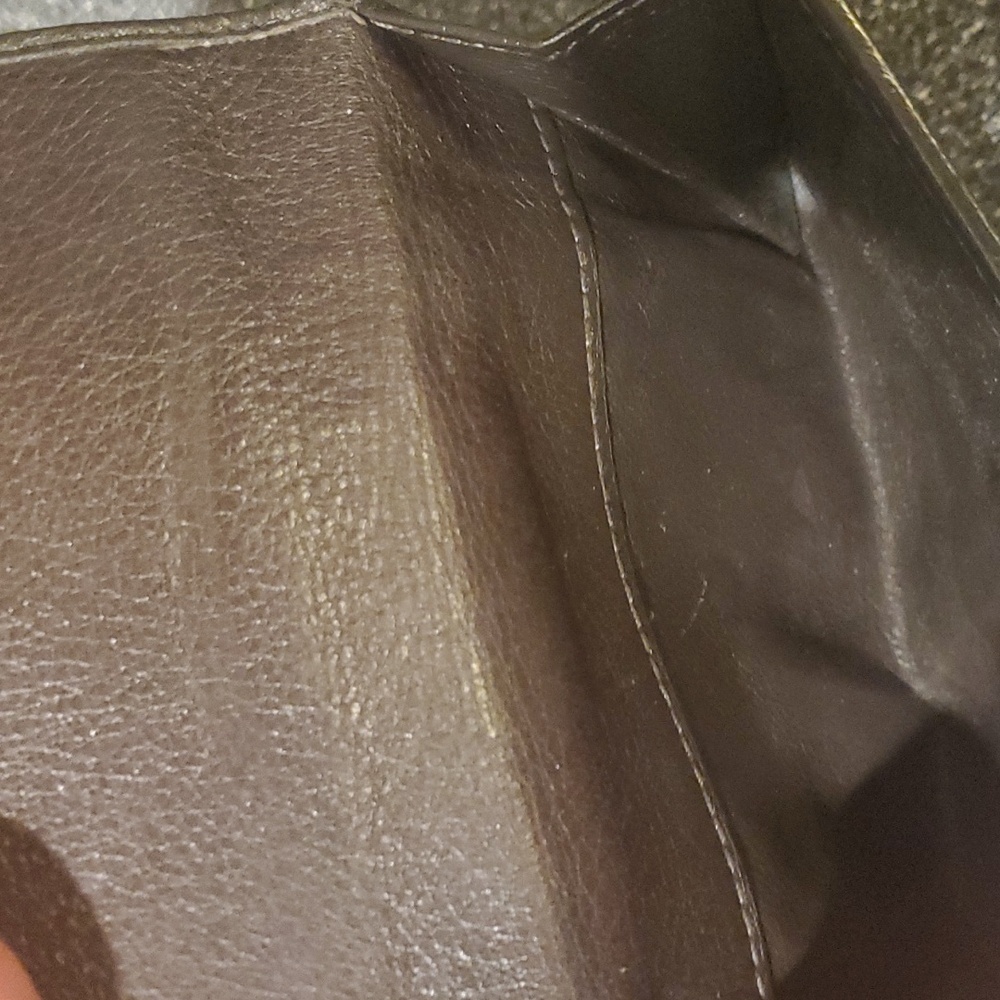Gucci Monogram Wallet - Picture 4 of 16